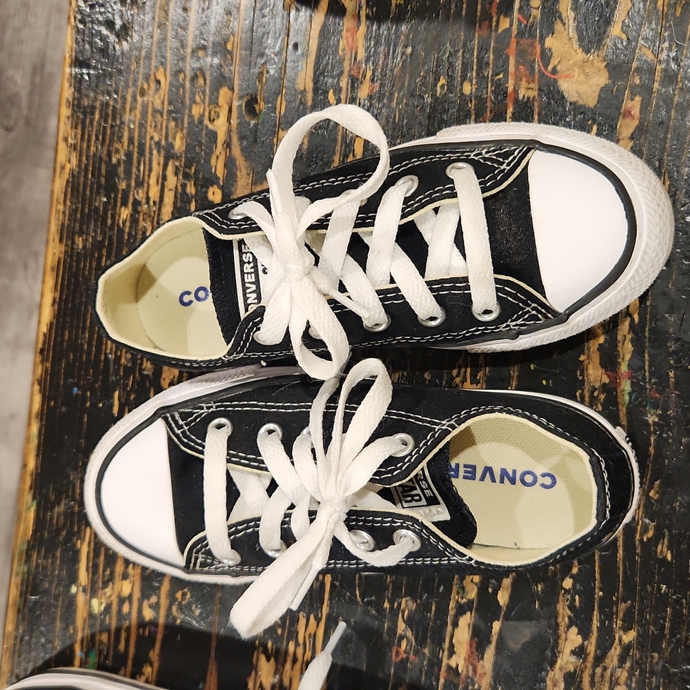 Shies Converse kid size 12